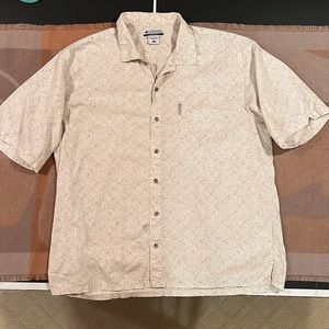Columbia mens button down short sleeve shirt, XL fits like XXL